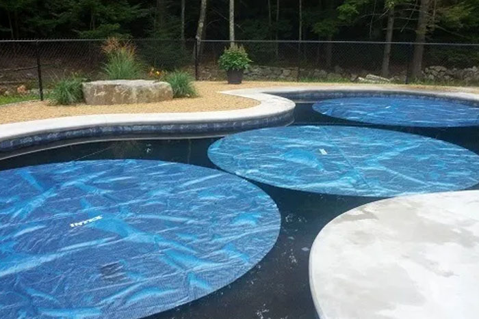 Intex Solar Cover for 12ft Diameter Easy Set and Frame Pools On White Surface (photo)